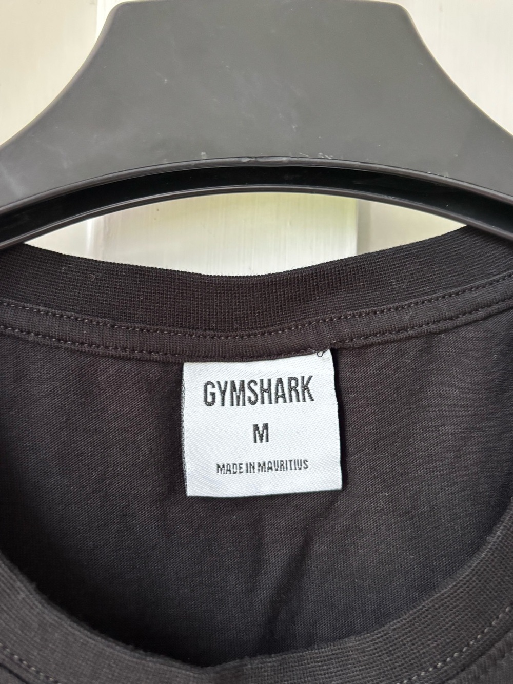 Gymshark Medium Cropped Short Sleeve Shirt - Picture 2 of 3